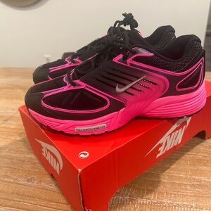 Nike Air Pegasus Black and Pink - New (Men’s 7 / Women’s 8.5)